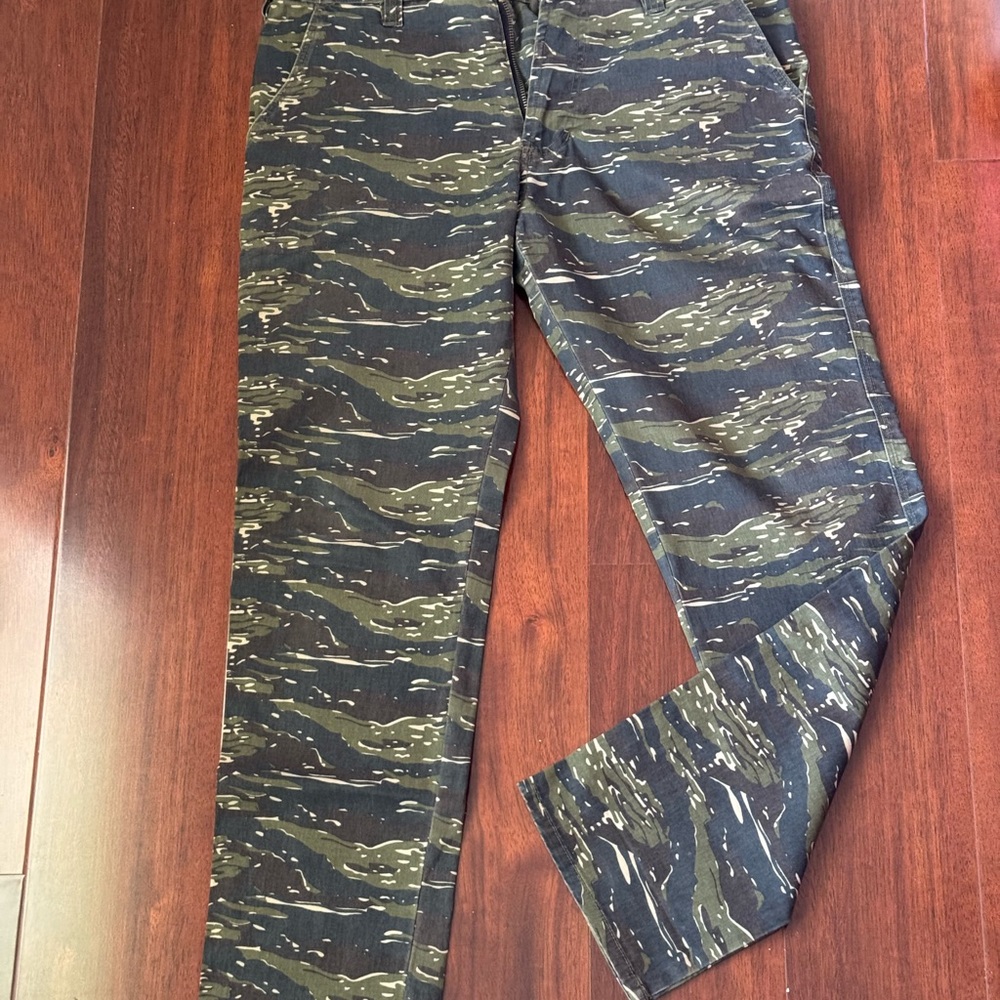 Men's Green Camouflage Chinos
